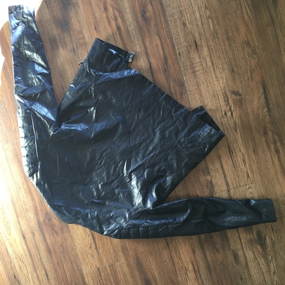 GUESS men’s blue faux leather moto - Picture 2 of 2